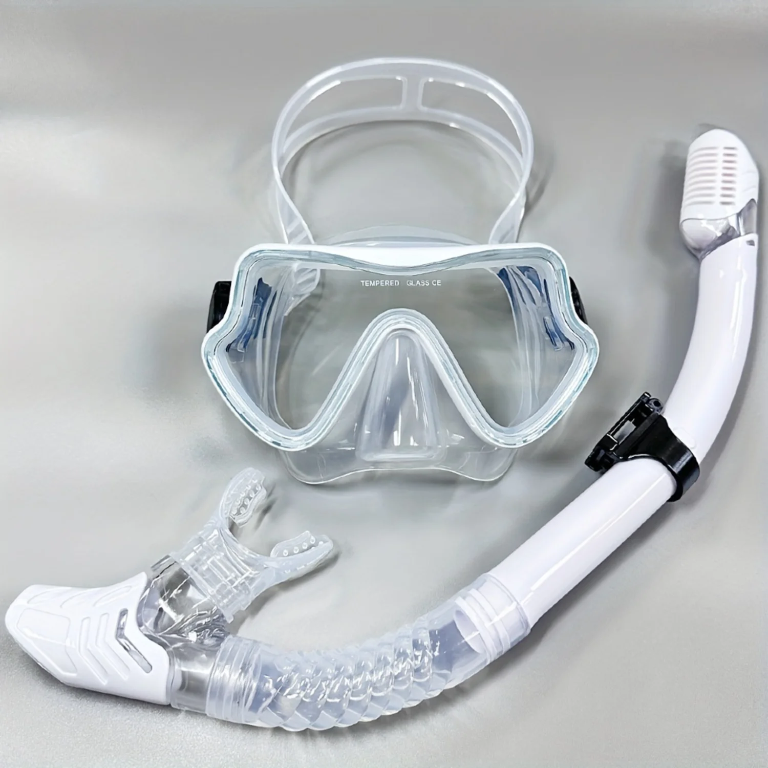 Set professionale di maschere per lo snorkeling per immersioni subacquee in silicone antiappannamento per adulti - Occhiali con montatura grande per attrezzatura per piscina