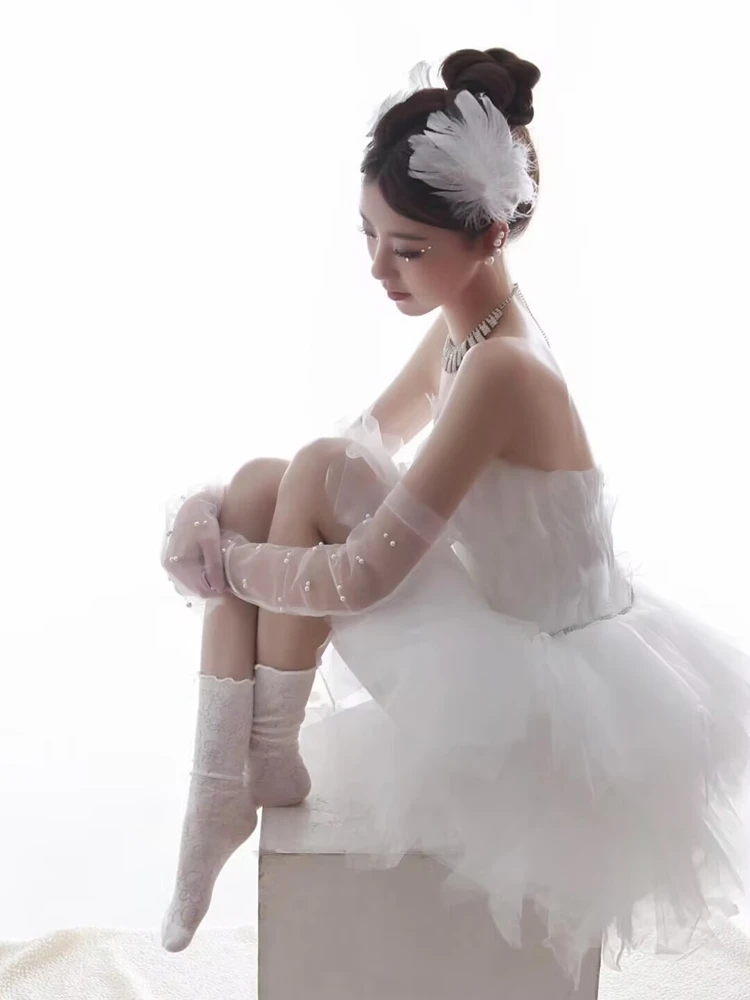 

Костюм для фотосессии в стиле балетной принцессы: короткая юбка с бриллиантовой отделкой и дизайном «Белый лебедь» для молодых женщин, для художественных фотосессий