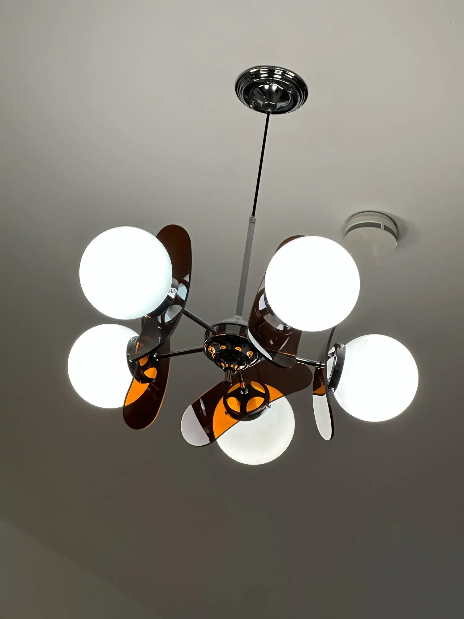 

Retro Restaurant Chandelier Designer Medieval Magic Bean Living Dining Room Pendant Light Wabi Sabi Style Master Eye Protection