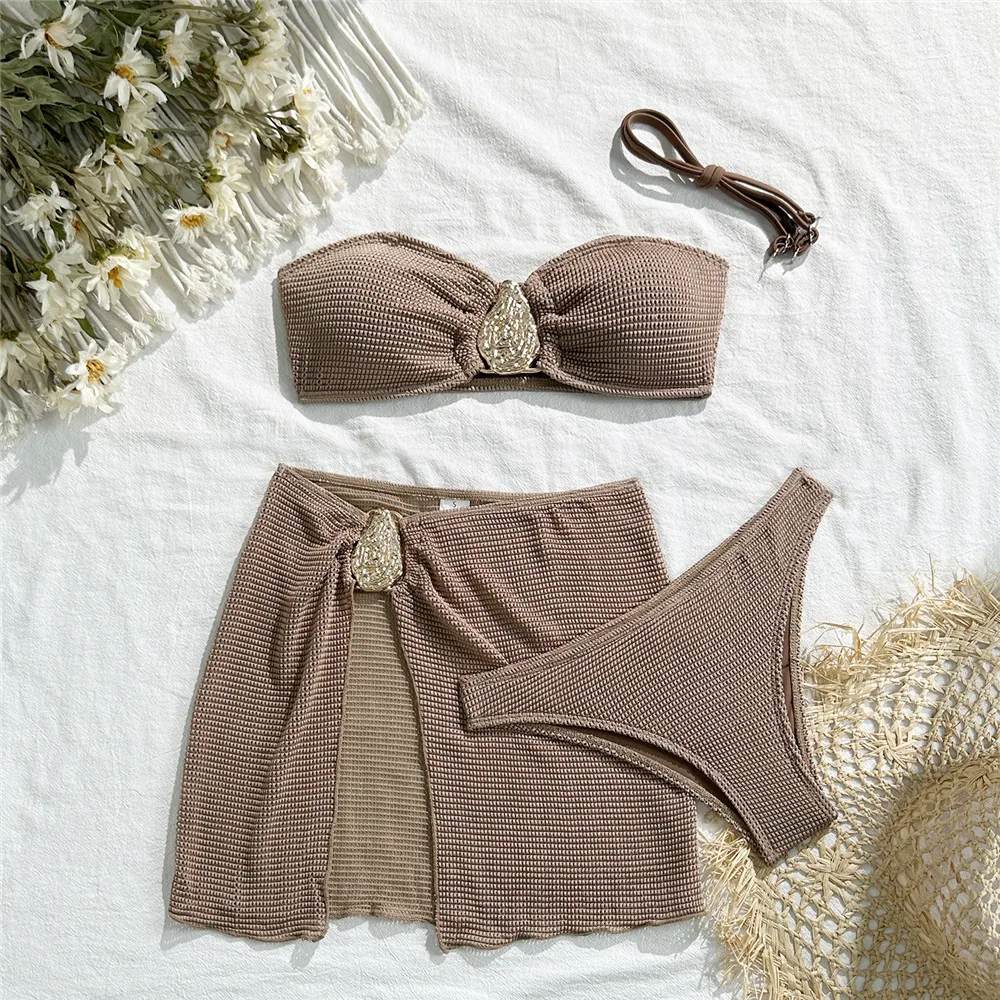 

Металлическое кольцо с орнаментом, однотонные купальники, черный бандо, комплект из 3 предметов, накидка, сексуальный купальник, женский купальник 2025 года, пляжная одежда, бикини, бикини