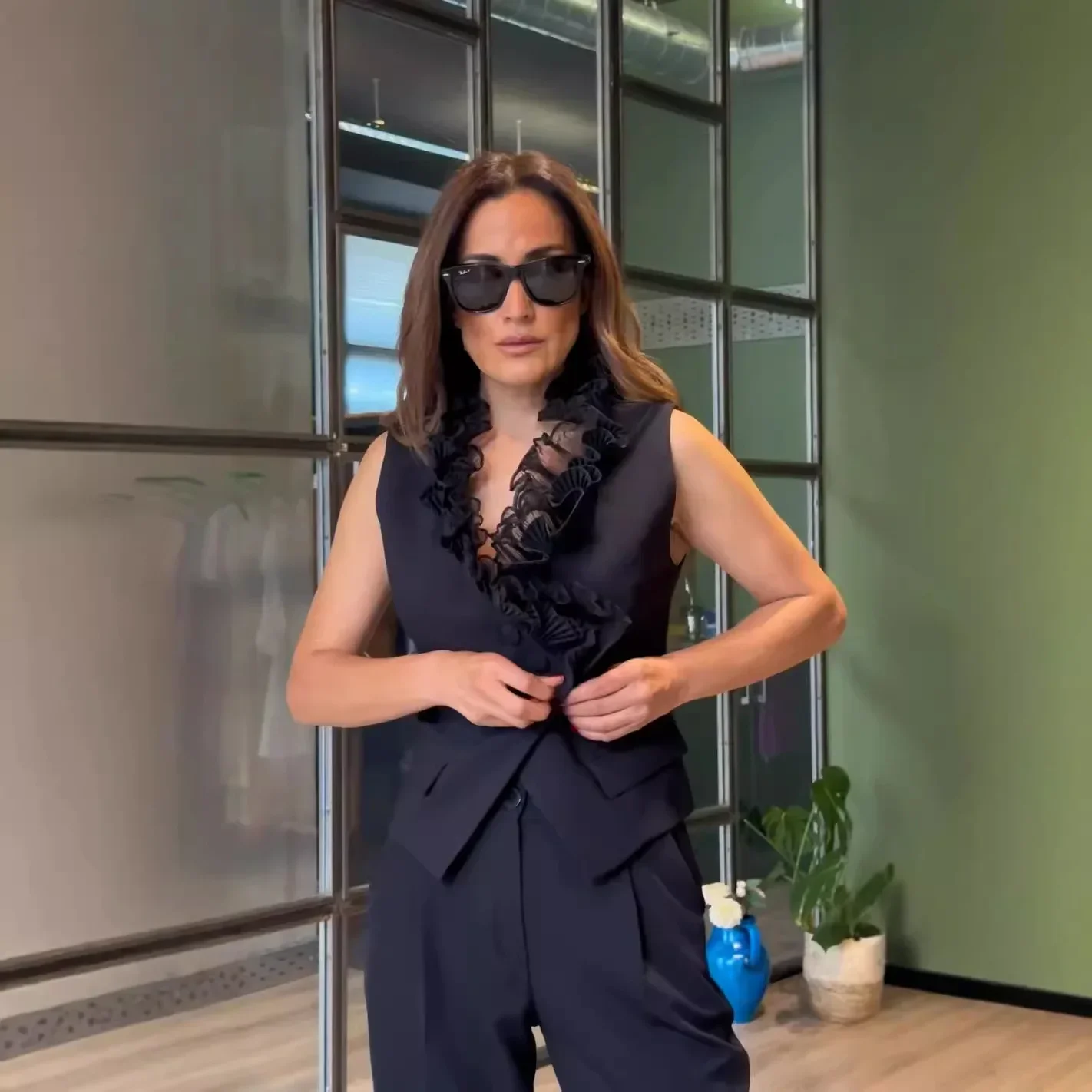 

Women Two Piece Sets V Neck Sleeveless Single Breasted Tops High Waist Pocket Wide Leg Pants Solid Outfits Office Lady Suits