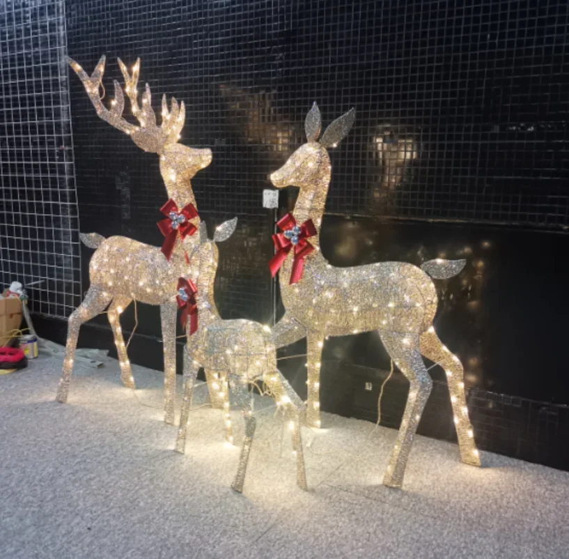 Large 3 Piece LED Lighted Holiday 3D Deer Family Buck Doe Fawn reindeer Christmas motif light for outdoor Christmas decorations