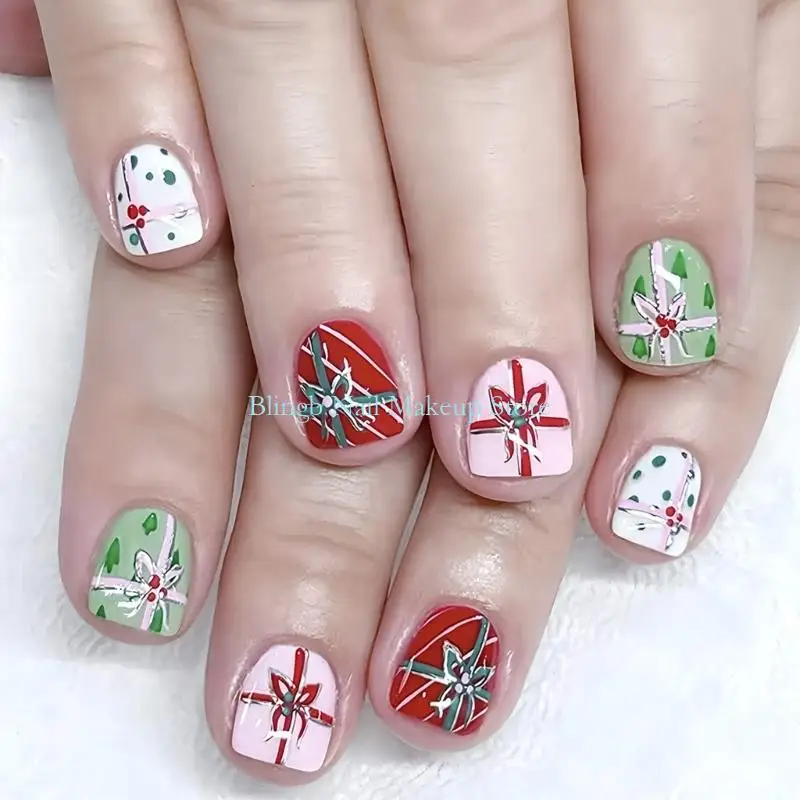 28taクリスマスフェイクネイルセット24マットの正方形の形状赤みの白い花柄のデザインスパークリンググリッター仕上げabsマテリアルギフト