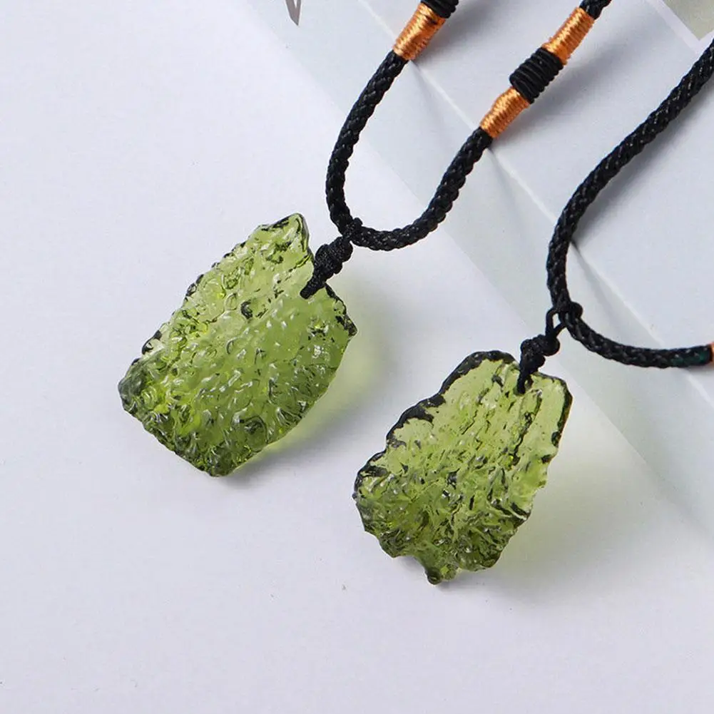 Natural Unique Crystal Quartz Necklace Impact Glass Necklace Pendant Meteorite Pendant Green Unisex Stone Moldavite X1W4