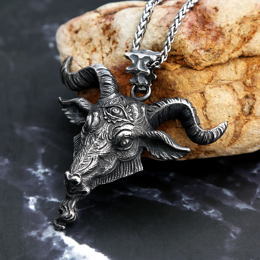 Retro Creative Viking Bull\'s Head Pendant Necklace Men Punk Domineering Stainless Steel Animal Necklace Personality Jewelry Gift