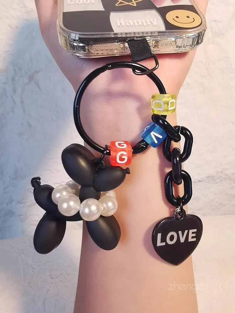 Cool Acrylic Cartoon Balloon Dog Keychains Black Candy Colored Car Keyring Key Buckle Accessories Bag Pendant Toys