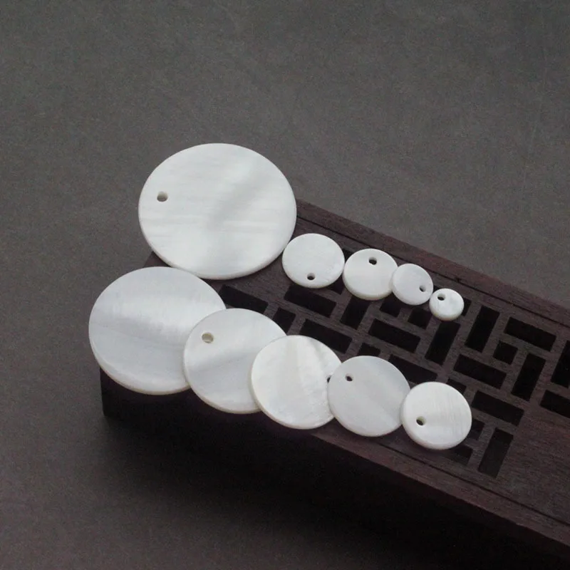 

100pcs 6 8 10 15mm Natural Freshwater Shell Smooth Polished Drilled Circle Disc Pendant DIY Earrings Jewelry Accessories
