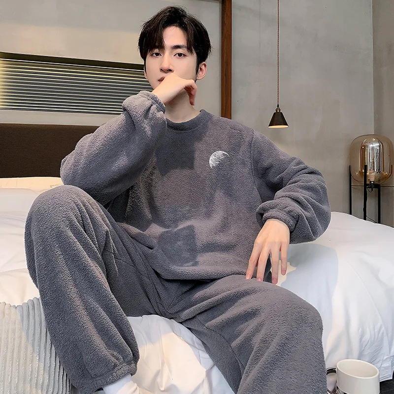 Simple Thickened Round Neck Coral Fleece Pajama Set Men Winter Pajamas Flannel Loose Version Pullover Nightgown