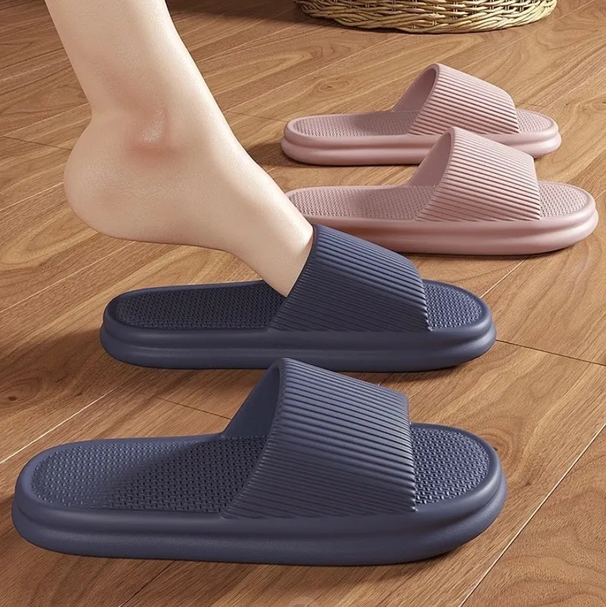 

Summer Thick-soled Home Slippers, Male and Female Couples Slippers, Non-slip and Breathable Bathroom Bath Deodorant Sandals