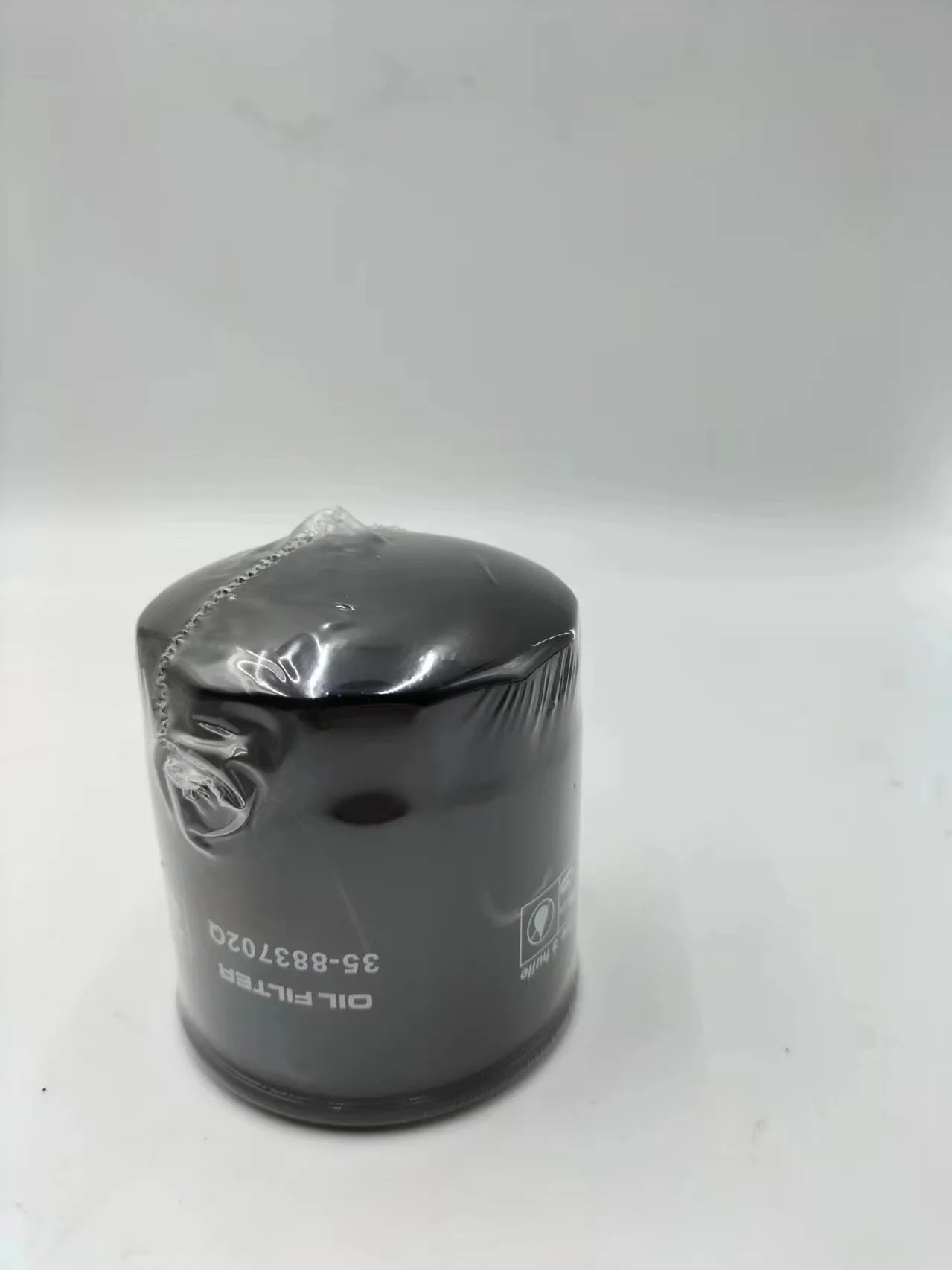 

35-883702Q oil filter compatible with Mercury MerCruiser GM V6, OMC GM V6 3.8L 4.3L, Chrysler onboard engine ﻿