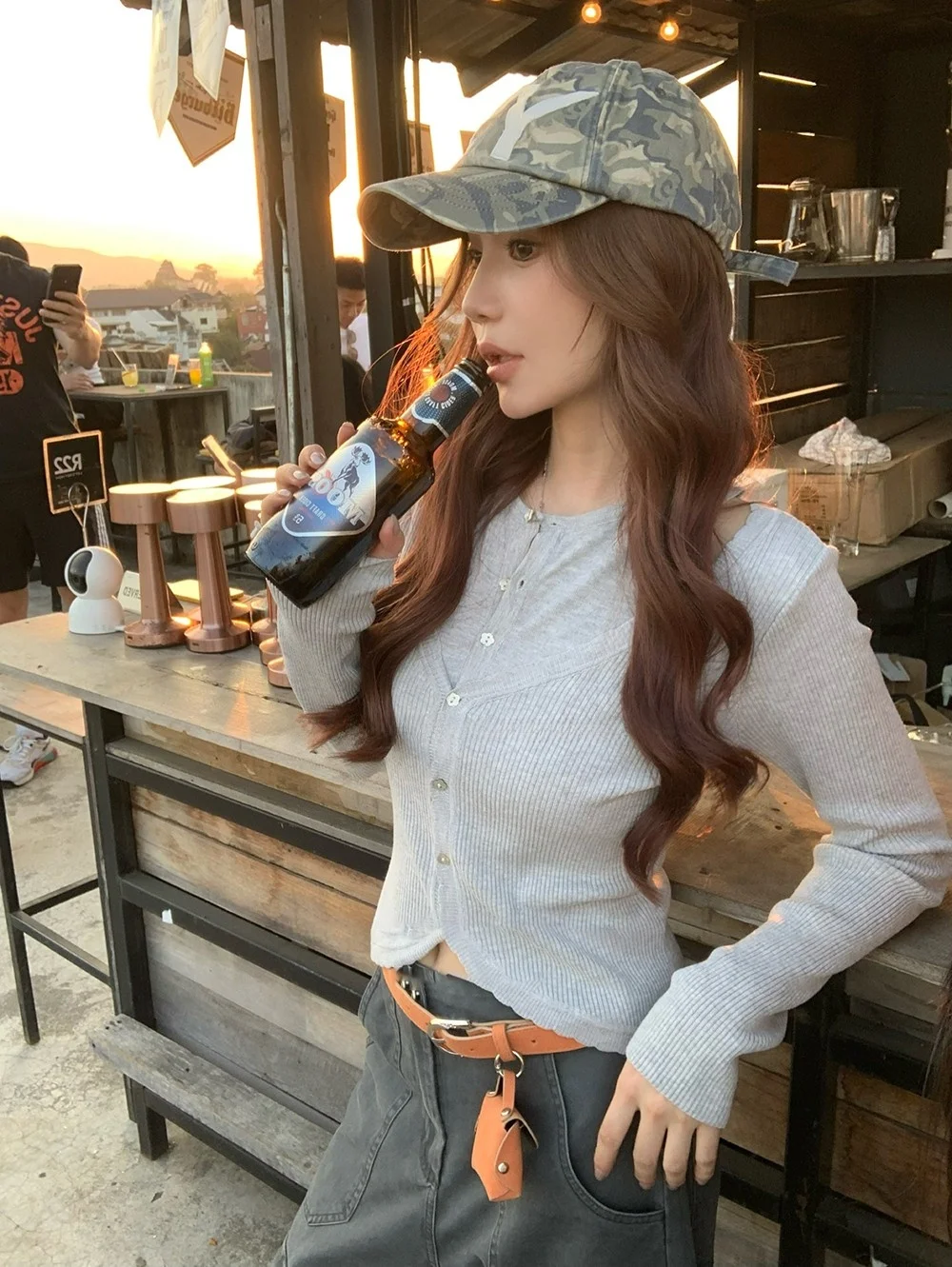 

Модный вязаный топ-обманка из двух частей, облегающий, с круглым вырезом, длинными рукавами, из полиэфирного волокна, в повседневном стиле, весенняя новинка