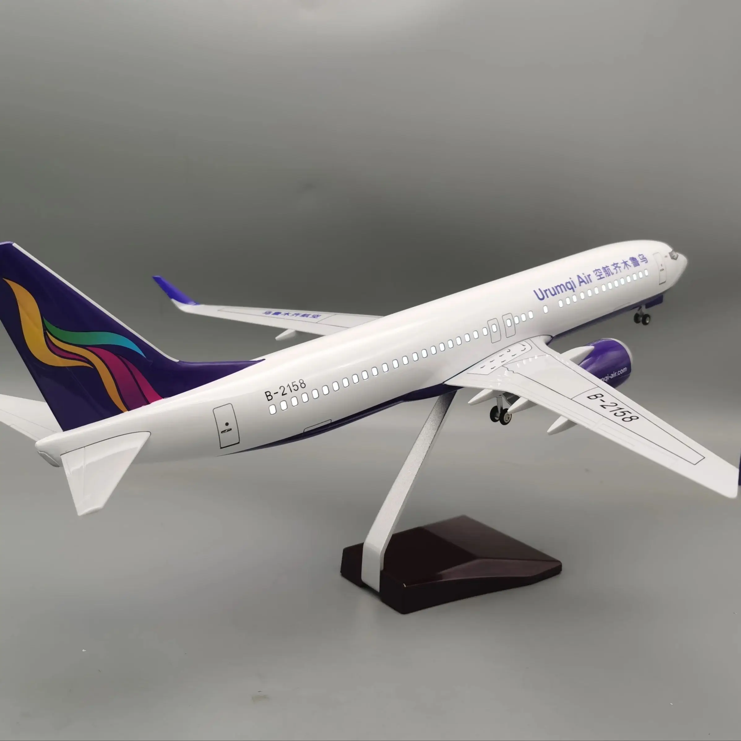 47CM 737-800 Urumqi Large Model Airplane Resin Aircraft Modelwith LED Light(Touch or Sound Control) for Collection or Show