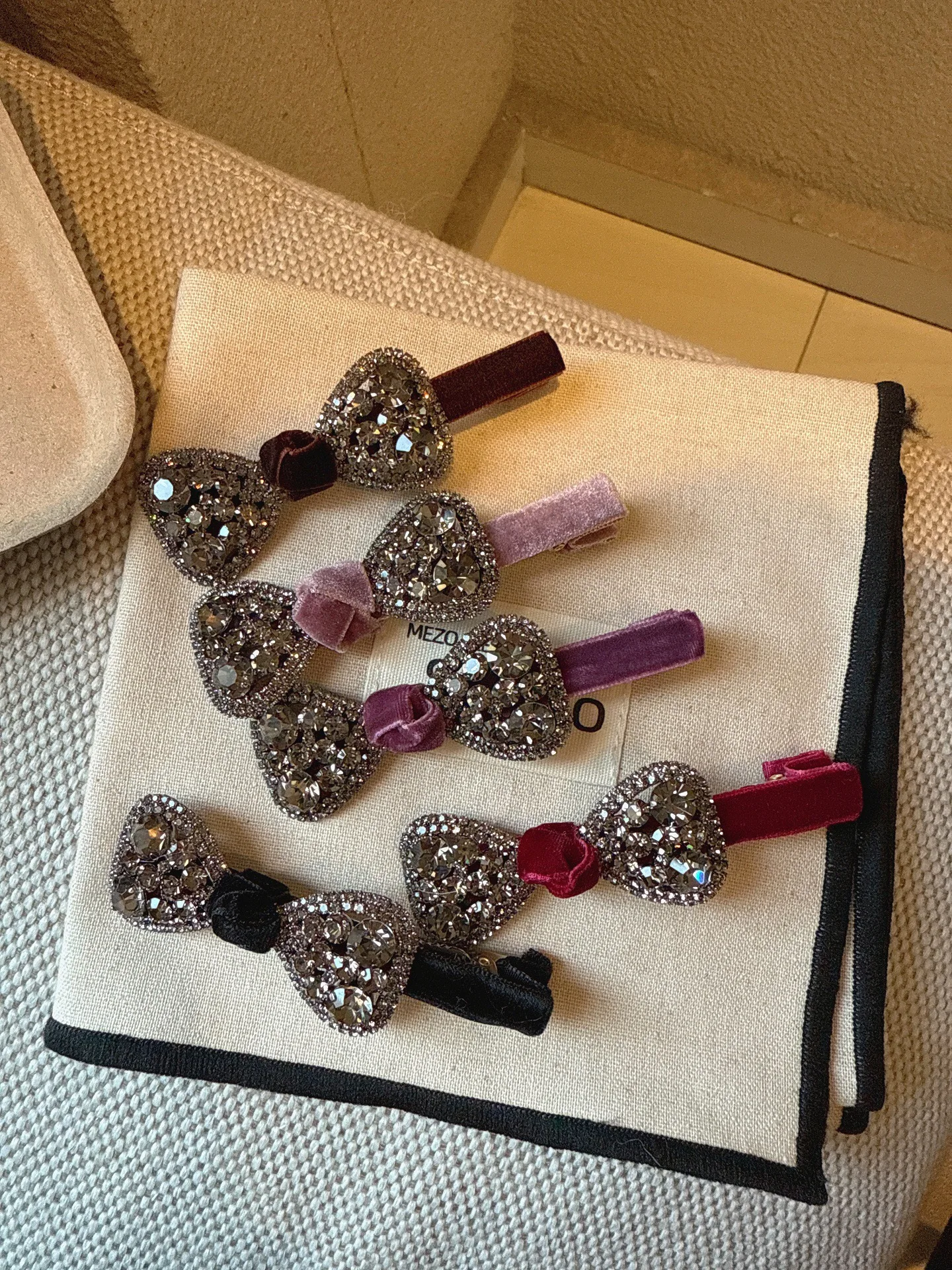 presilha-de-cabelo-estilo-coreano-com-laco-de-borboleta-de-strass-brilhante-presilha-lateral-cintilante-para-franjas-e-cabel