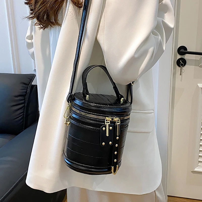 

Women's Simple Handbags 2024 New Korean Pu Leather Commuting Crossbody Bags Summer Trendy Versatile Female One Shoulder Bag
