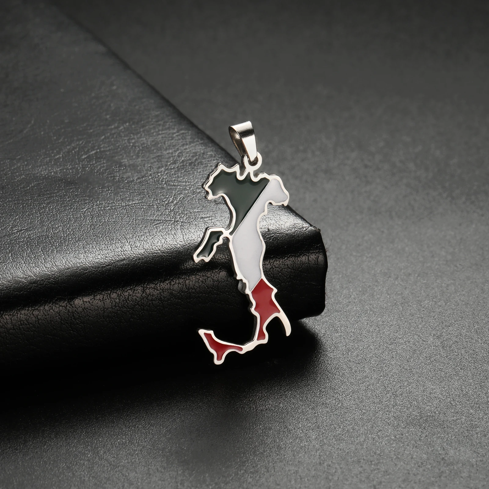 Cut Stainless Steel  Drop Oil Italian Map Pendant 33*17MM Gold Silver Color Jewelry DIY    Making Accessories