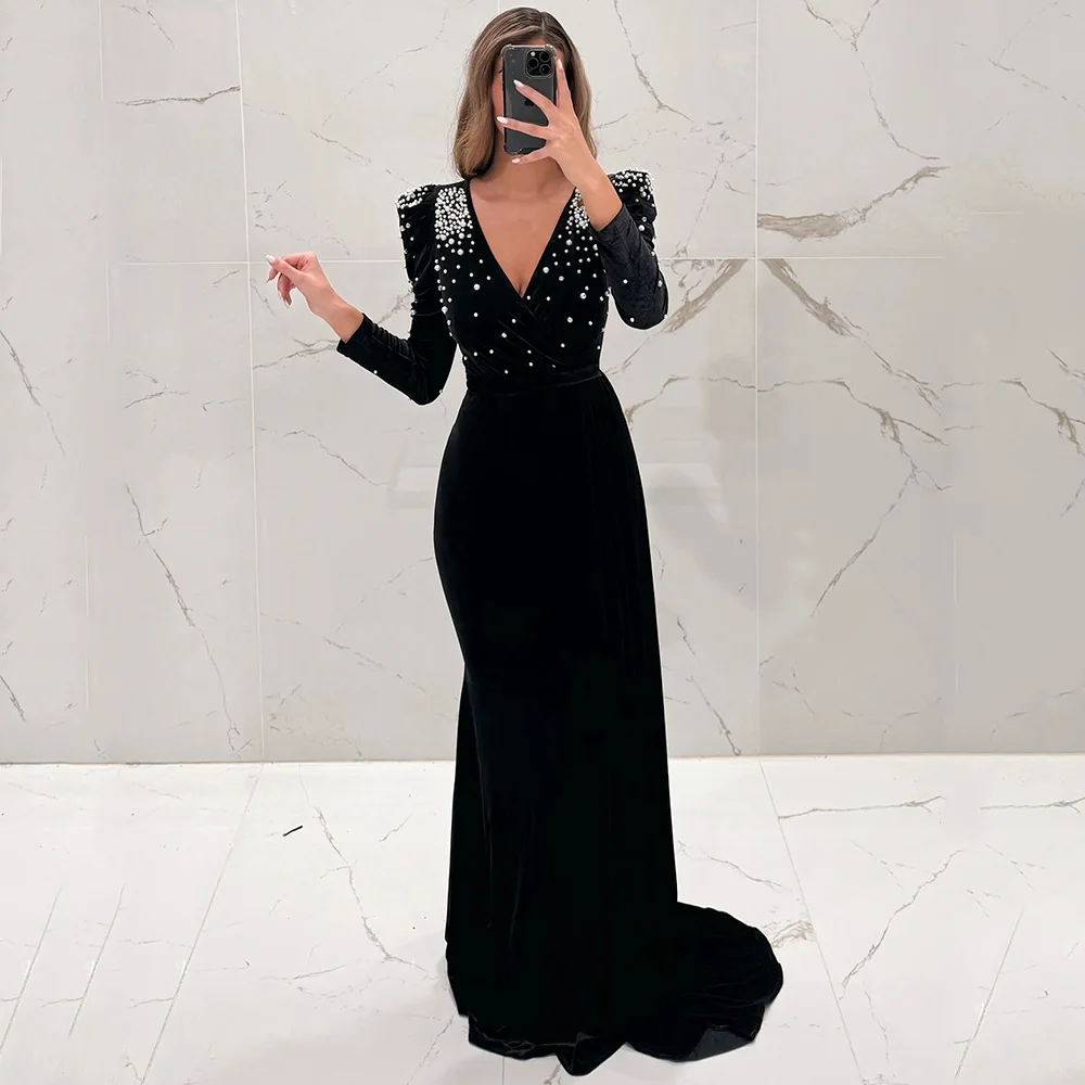 

Exquisite Special Occasion Black Velour Evening Dress with Pearls Customized Pleats V-Neck Long Sleeves Sheath Party Prom Gowns