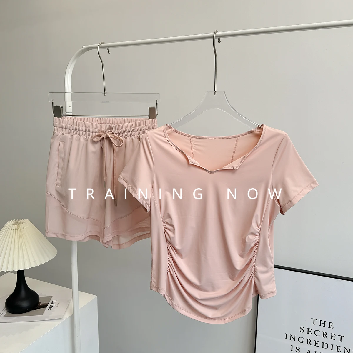 

Running suit for women in summer gym sports internet celebrity quick-drying thin fashion yoga suit outdoor loose morning