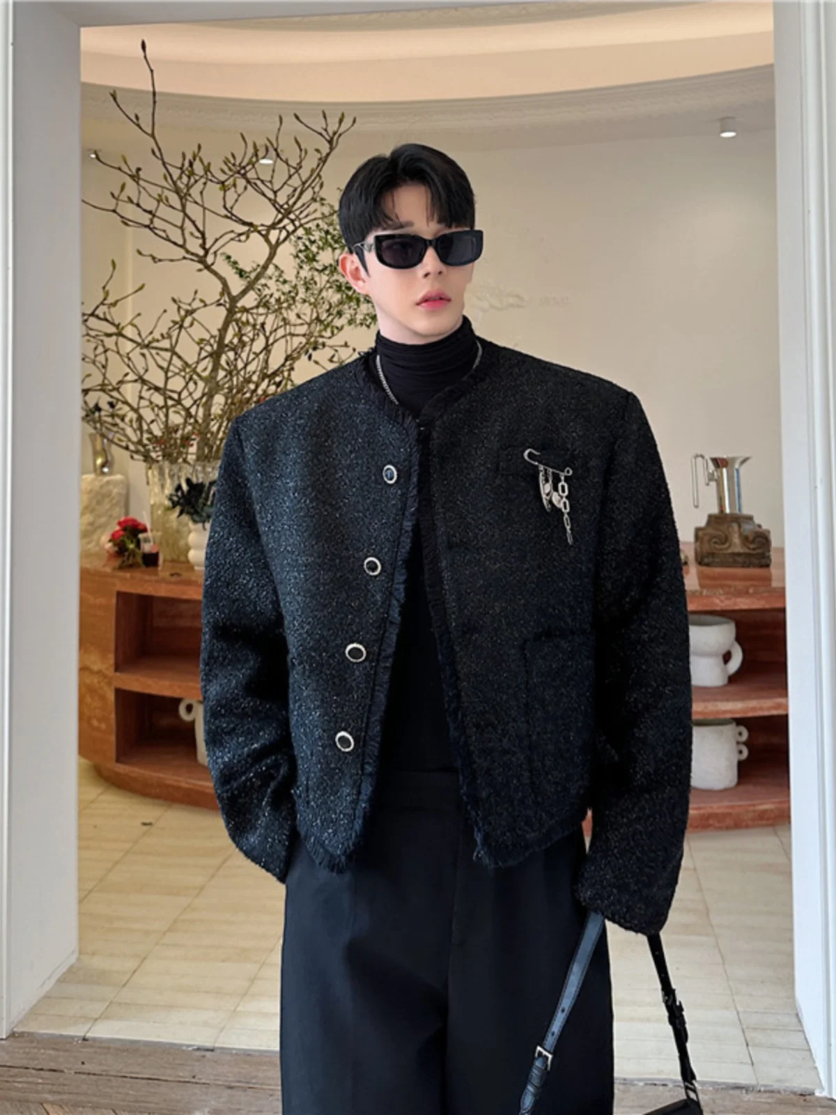 

Модное мужское курто с металлическими украшениями и бахромой, осенне-зимний сезон, свободный крой, длинный свек, полиэстер против морщин