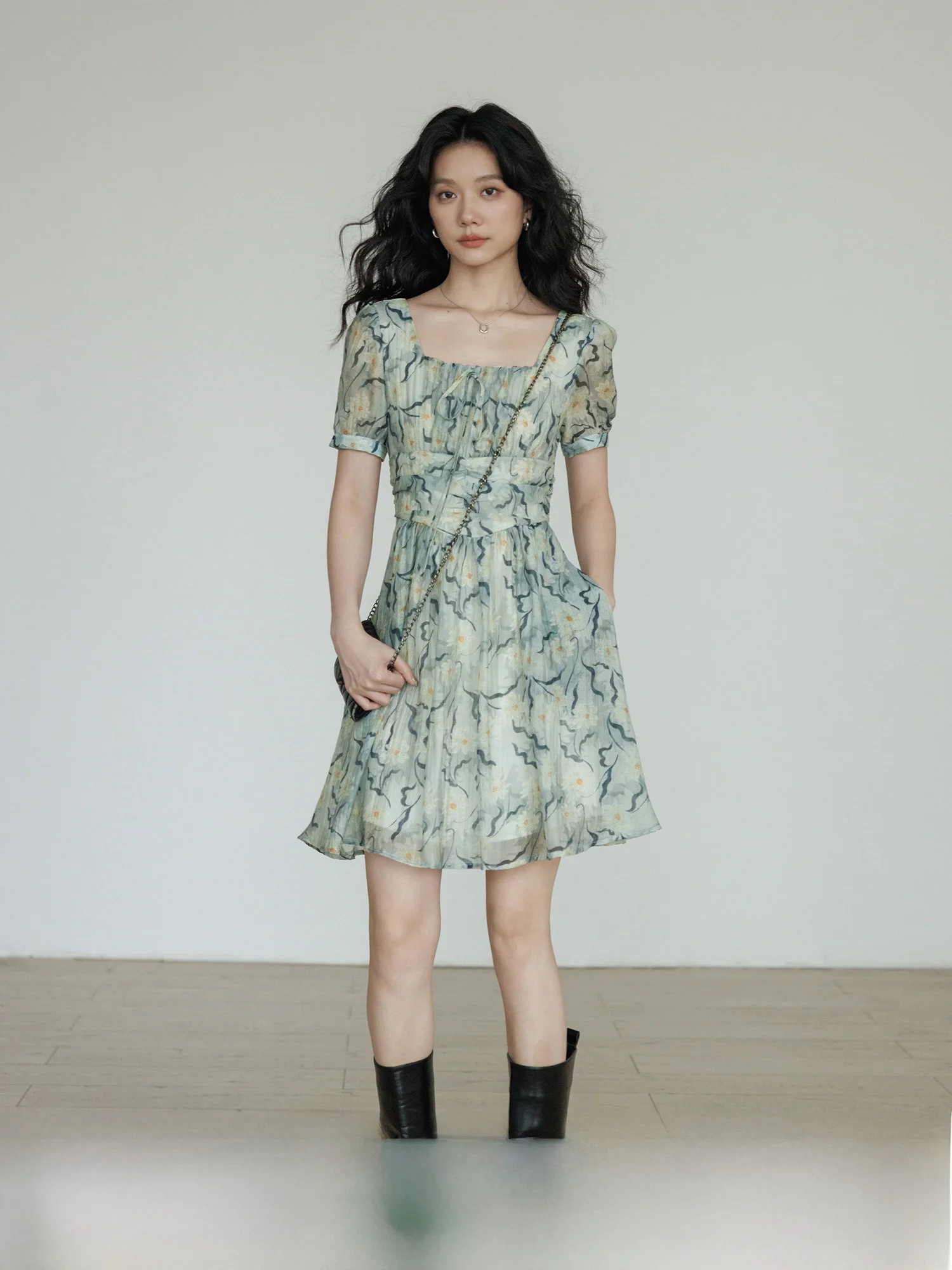 

Летнее женское платье-рубашка с квадратным вырезом из лиоцелла, короткая юбка, повседневный стиль, художественный дизайн, для города, А-силуэт