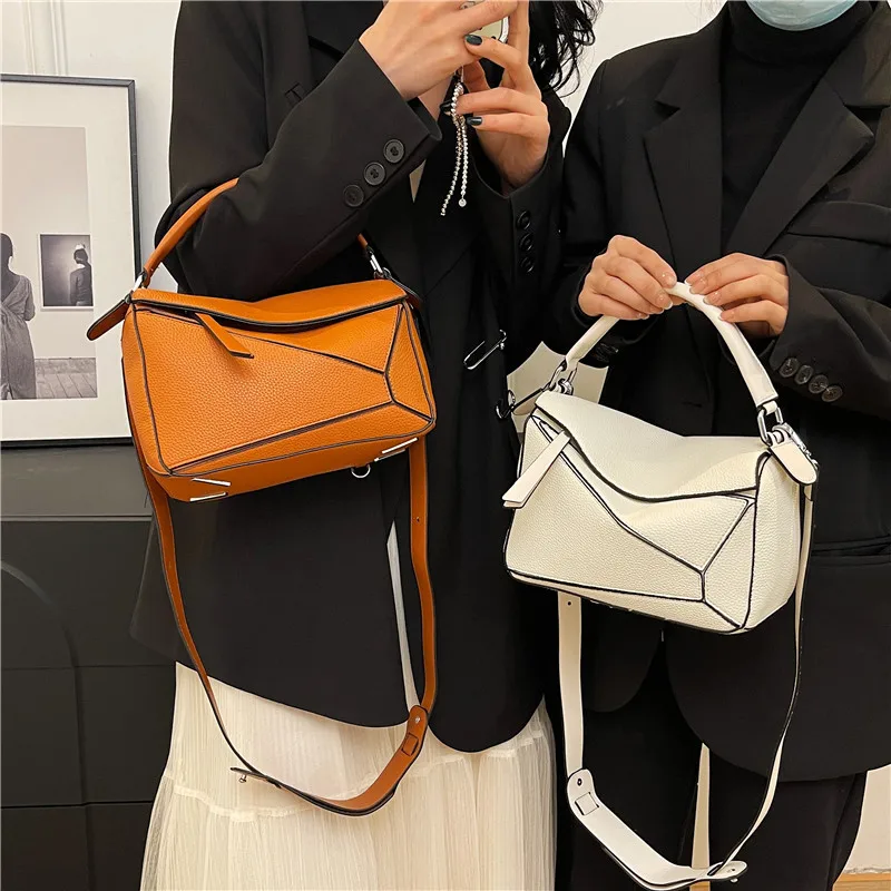 حقيبة حمل كبيرة ذات ملمس - حقيبة كتف هندسية متعددة الاتجاهات، حقيبة يد واسعة ومتينة، متسوق بسيط للاستخدام اليومي