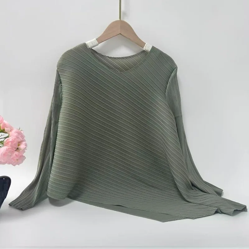 

Miyake Classic Long Sleeve Women's T-Shirt Spring Fall Casual Pleated Asymmetric Hem Dynamic Drape Bottom Shirt Simple Versatile