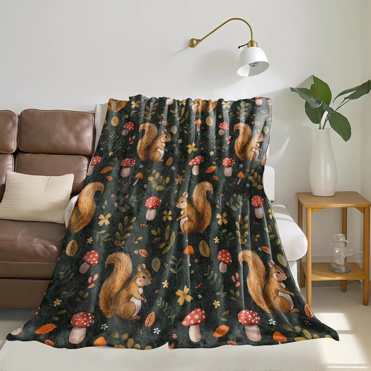 Squirrel Throw Blanket, Warm Flannel Blankets Forest Animal Style with Mushroom Leaf Acorn, Autumn Nature Decor and Gifts