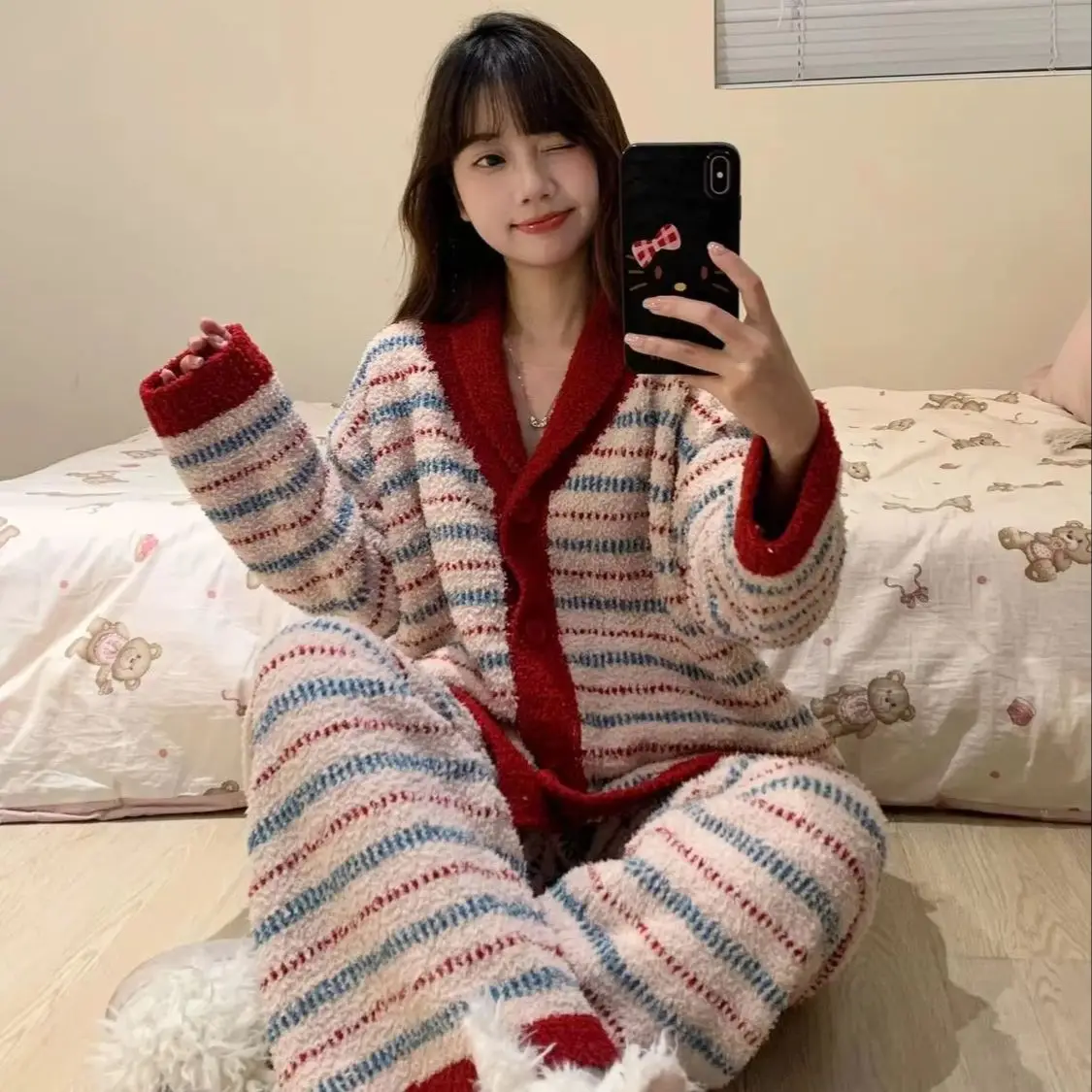 Women's Winter Fleece Pajamas Cute Striped Red Warm Thick Simple Versatile Casual Women's Loungewear·