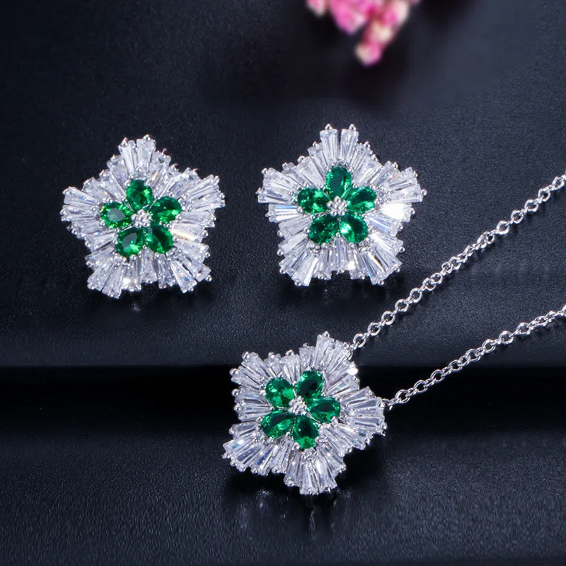 

Popular Zircon Crystal Jewelry Set with Necklace And Stud Earrings Two-Piece Set Elegant Fashion Accessory