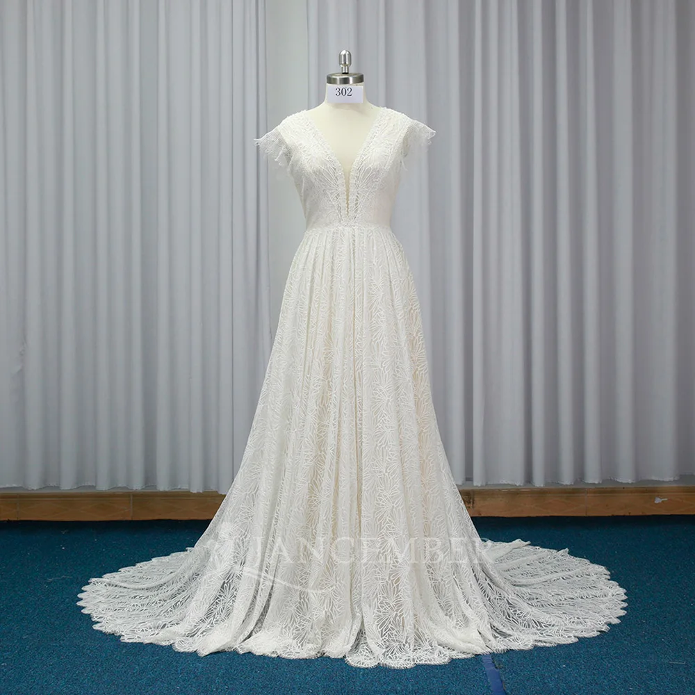 

A-line Lace Wedding Dress Luxury Crystals Bridal Dress V-neck Customized Short Sleeves Wedding Gowns for Bride vestido de novia