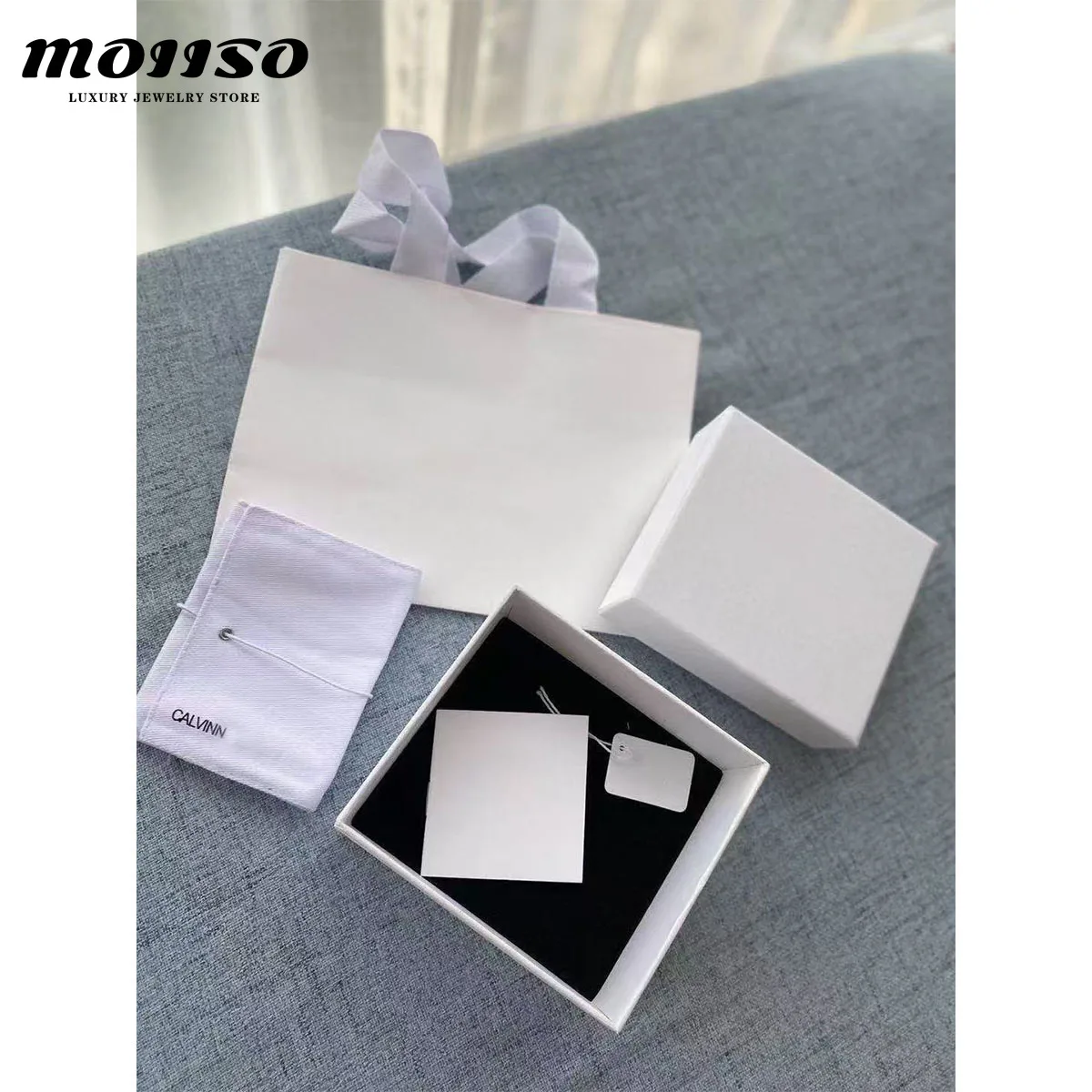 

Jewelry Box Premium Leather Double Rings Holder Necklace Bracelet Chain Earring Box for Wedding Engagement Gift Box Wholesale