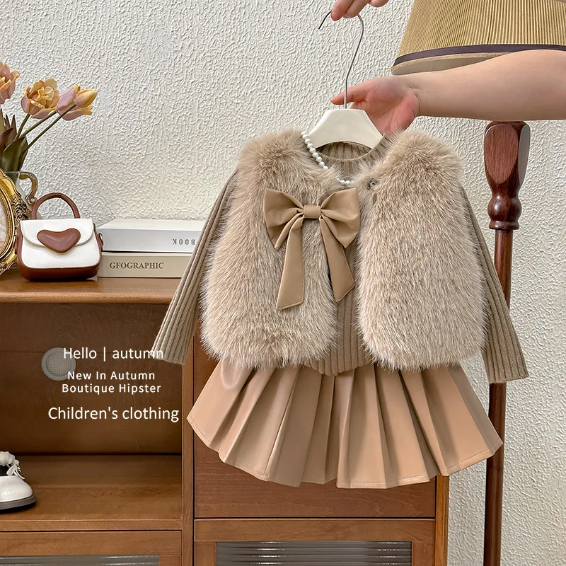 

Girl Suit 2025 Autumn New Korean Version Fashionable Foreign Baby Girl Fur Vest Versatile Top Three-piece Set