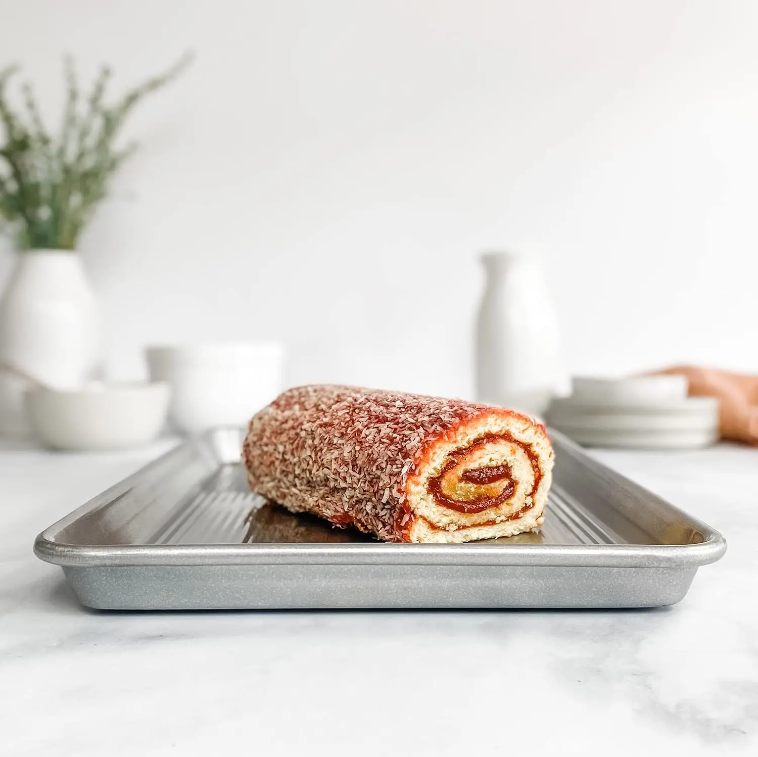 

Bakeware Aluminzed Steel 5-Piece Set Half, Cookie Sheet, Loaf, Square, Round Cake Pan