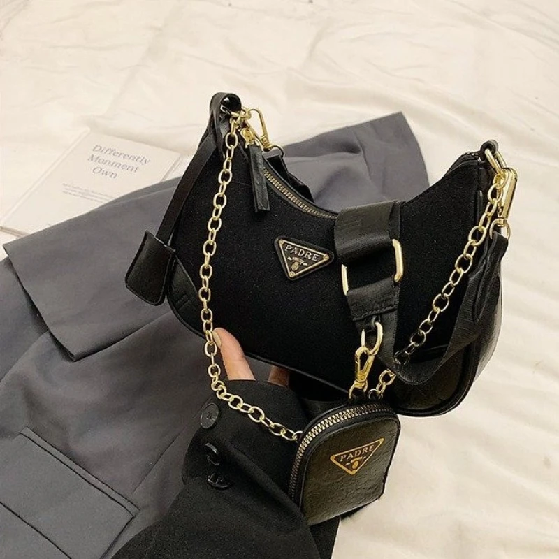 

Versatile Woven Diaper Bag Women's Bag One Shoulder Gym Workout Session Minimalist Exquisite Chic Sleek Practical Functional