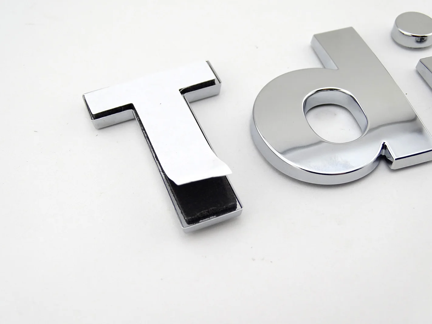 3D Chrome Car Emblem -Custom DIY Auto Stickers for Land Rover Range Rover Defender Discovery Country 90/110 TDi-Plastic Badges