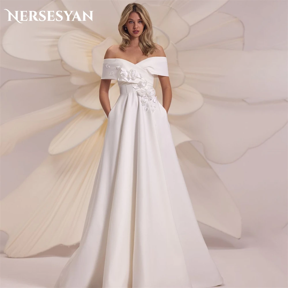 

Nersesyan Vintage Lace Wedding Dresses Off Shoulder A-Line Pure 3D Flowers Bridal Gowns Backless Princess Bride Dress Customized