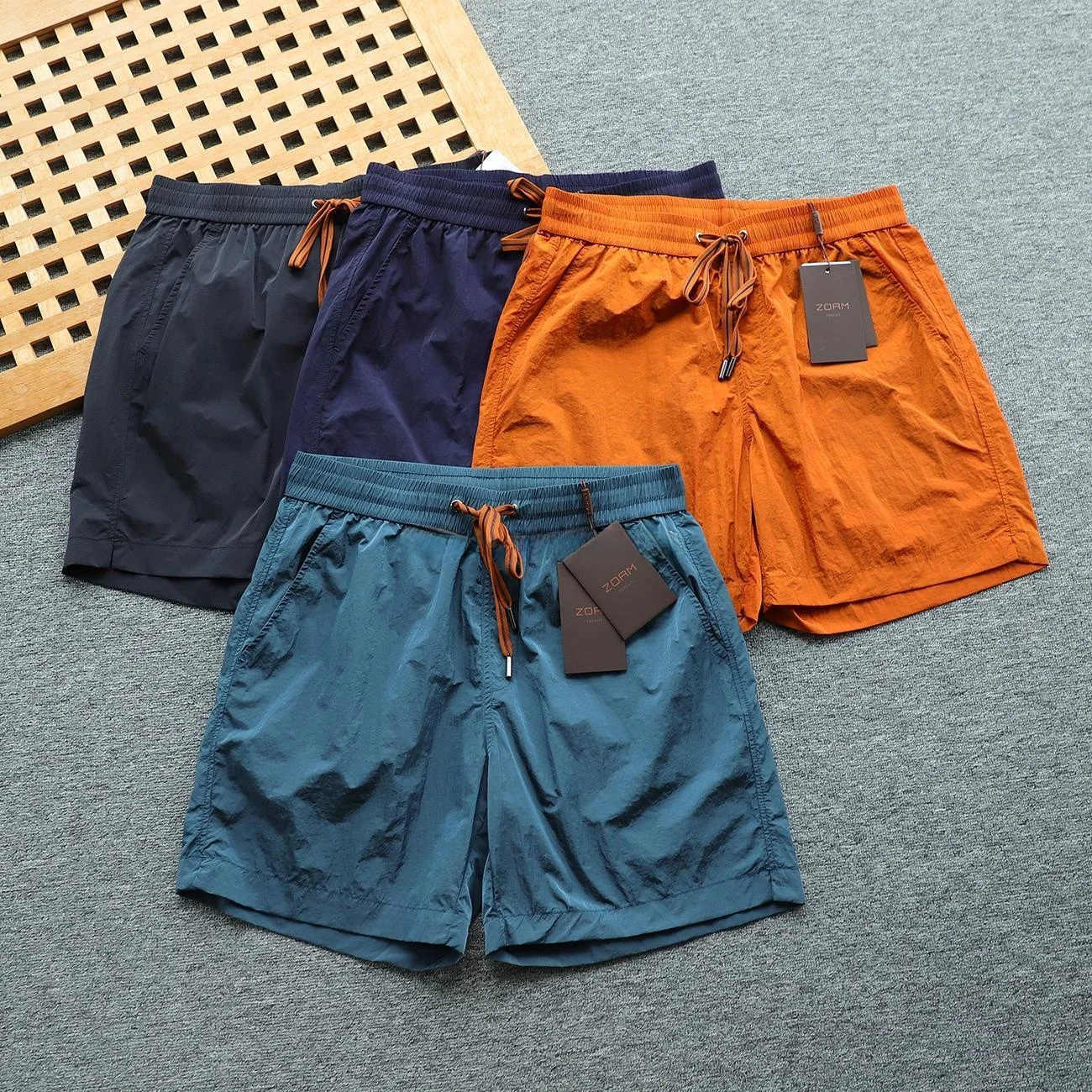 Italian Luxury Metal Nylon Shorts Lightweight Tearable Bermuda Shorts Youthful Energy Straight Leg Summer Shorts for Men