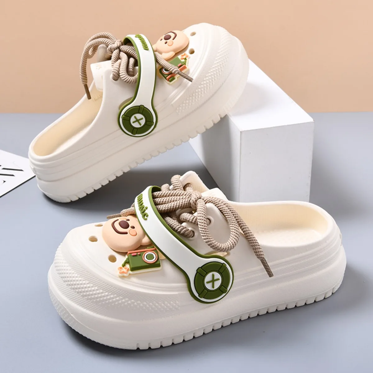 

Женские сабо на платформе с милым медведем, закрытые тапочки с вырезами, модные повседневные летние туфли на шнуровке с противоскользящей подошвой