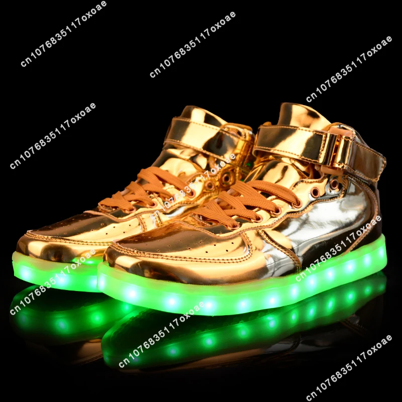 2024 Trump sepatu lampu olahraga LED atas tinggi untuk anak laki-laki pertunjukan tari jalanan Sneakers Panel kulit cermin wanita bercahaya