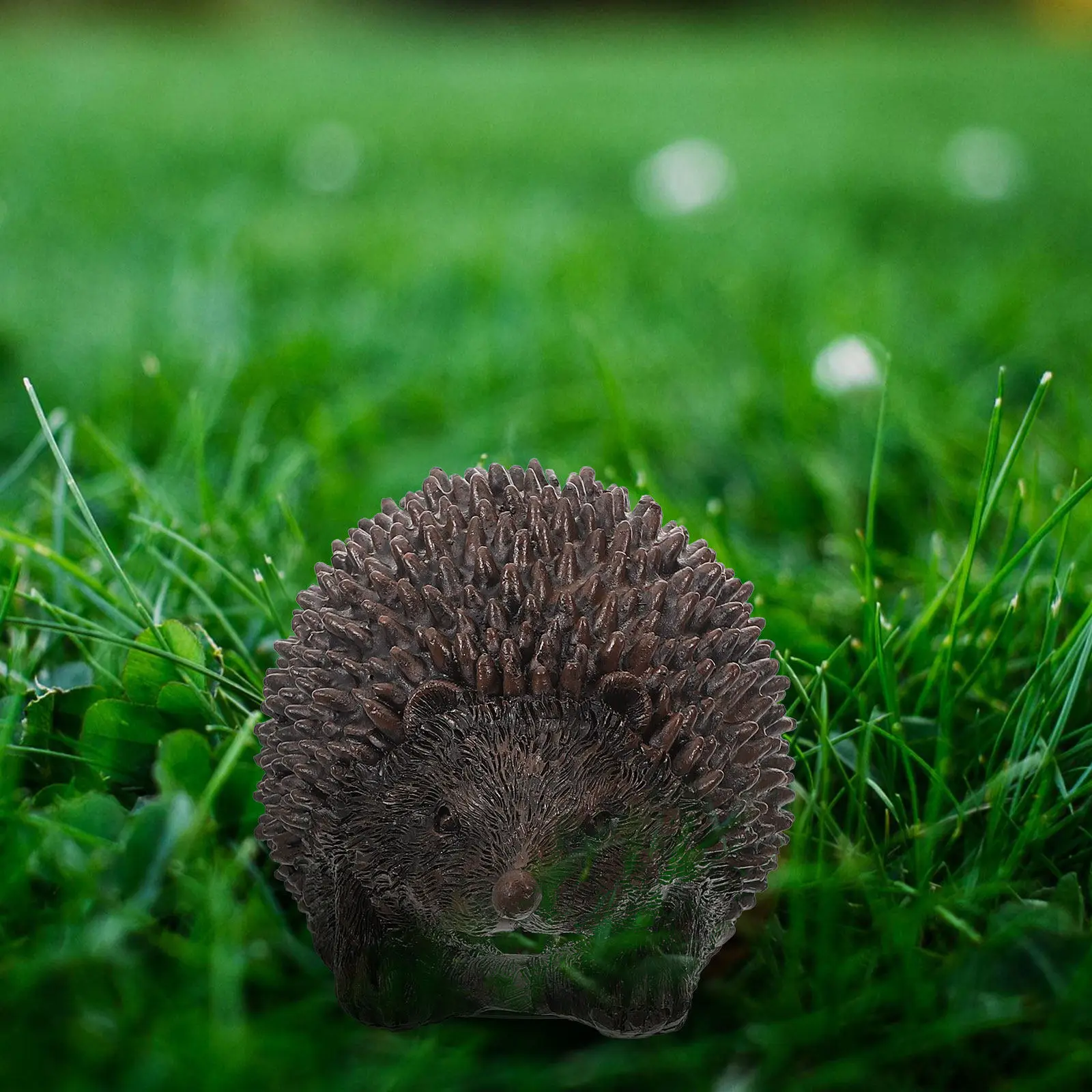 Hedgehog Shape Outdoor Key Storage Box Resin Hidden Key Holder Yard Safe Diversion Garden Storage Case Statues for Garden
