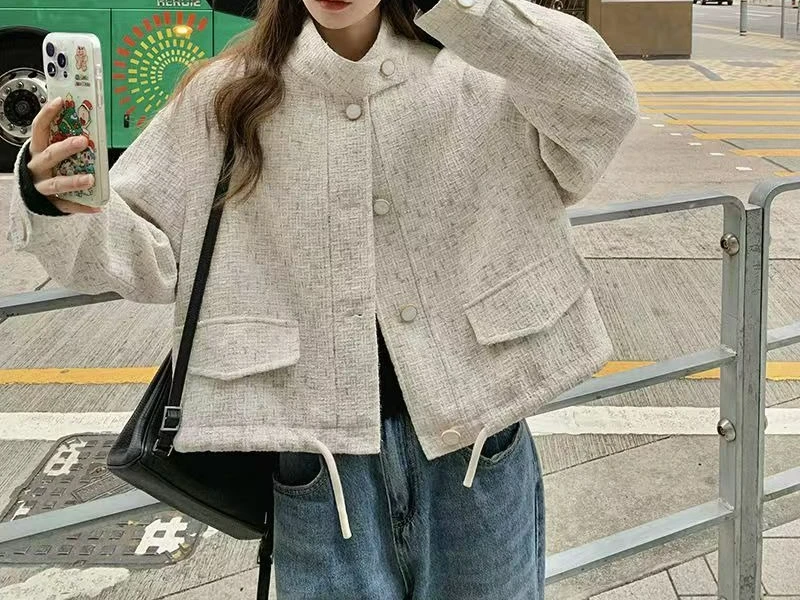 سترة بيضاء للنساء لربيع وخريف 2025 سترة قصيرة فضفاضة وعصرية وغير رسمية جديدة #2