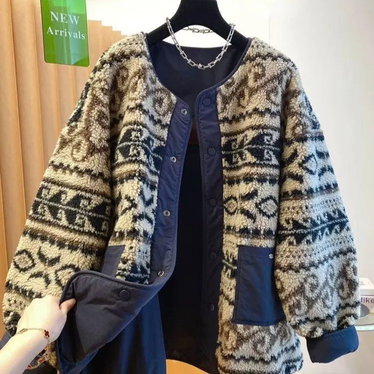 Women's Double-sided Lamb Wool Jacket for Autumn and Winter 2025 New Fashionable and Stylish Retro Warm Cotton Clothing