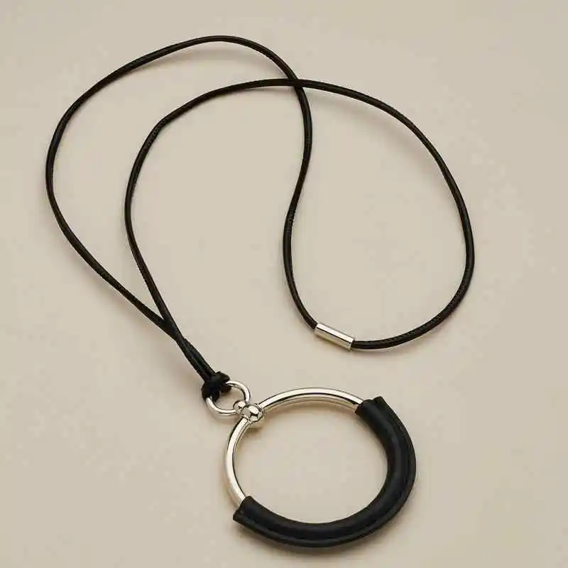 2026 Circle Black Rope Pendant Sweater Chain Long Necklace Women Classic Minimalist Jewelry