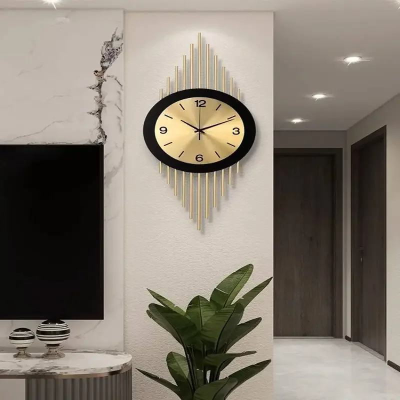 Living room wall clock Light luxury restaurant Creative clock Modern Internet