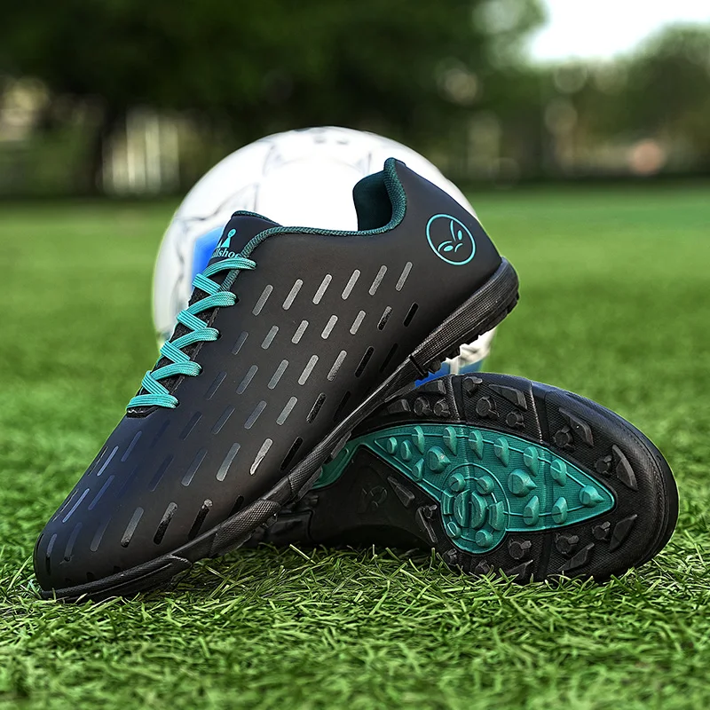 Zapatos de fútbol profesionales para hombre, zapatillas de entrenamiento con pinchos largos, color negro y azul, para exteriores