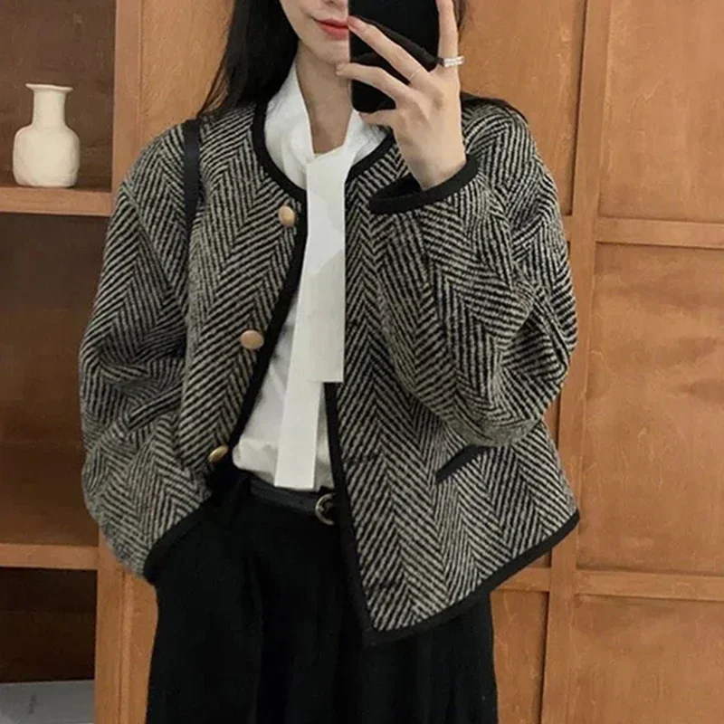 Vintage Tweed Jackets Women Striped Cropped Coat Korean Elegant Single Breasted Loose Casual Chic Short Outwear Tops New Coats