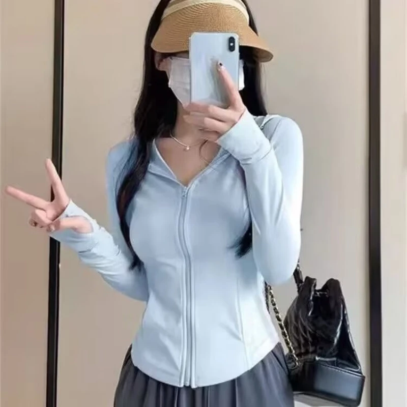 Vêtements de protection solaire en soie glacée pour femmes, design fin, nouvelle collection été, veste de protection solaire ajustée pour l'extérieur