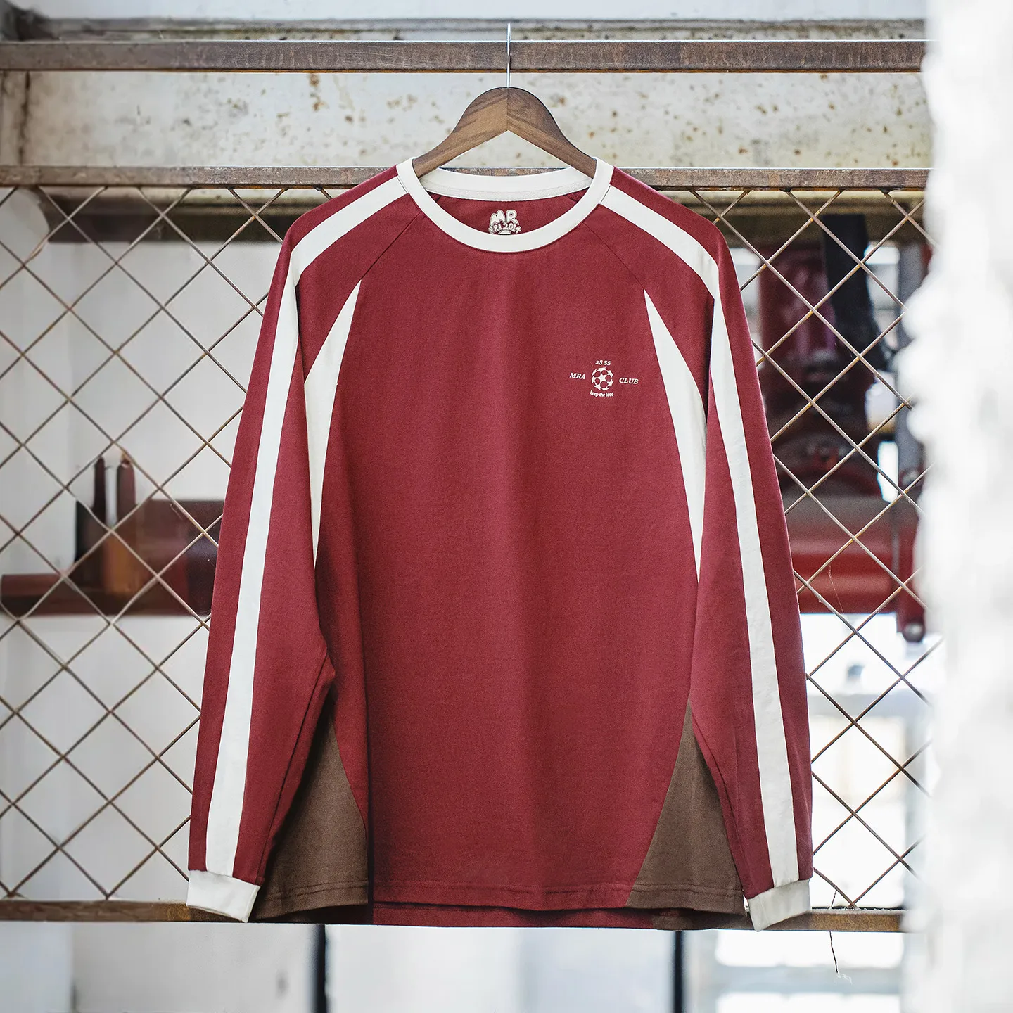MRA Men's Retro Burgundy Jersey, Pure Cotton Long-Sleeve T-Shirt, Raglan Sporty Print Men's Pullover view 3