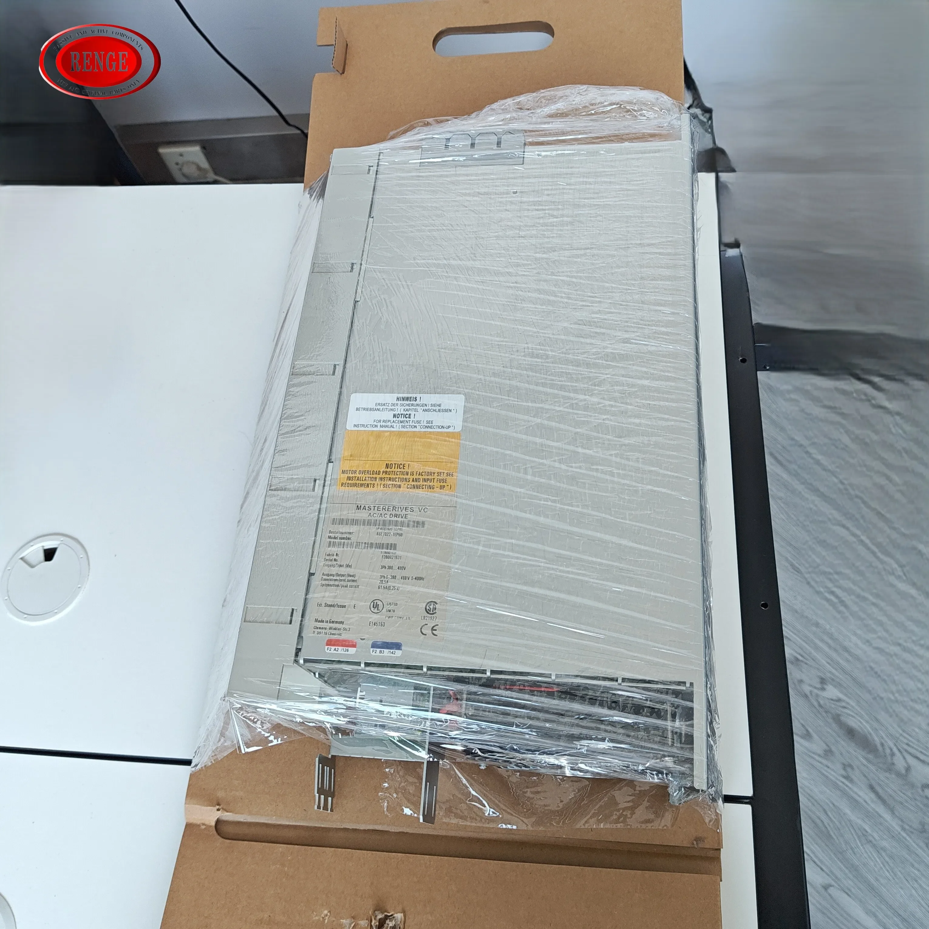 6SE7022-1EP60 AC Drive VFD IP20 Vector Control Frequency Converter Unit 3AC 380-480V 20.5A 7.5KW Motor Application