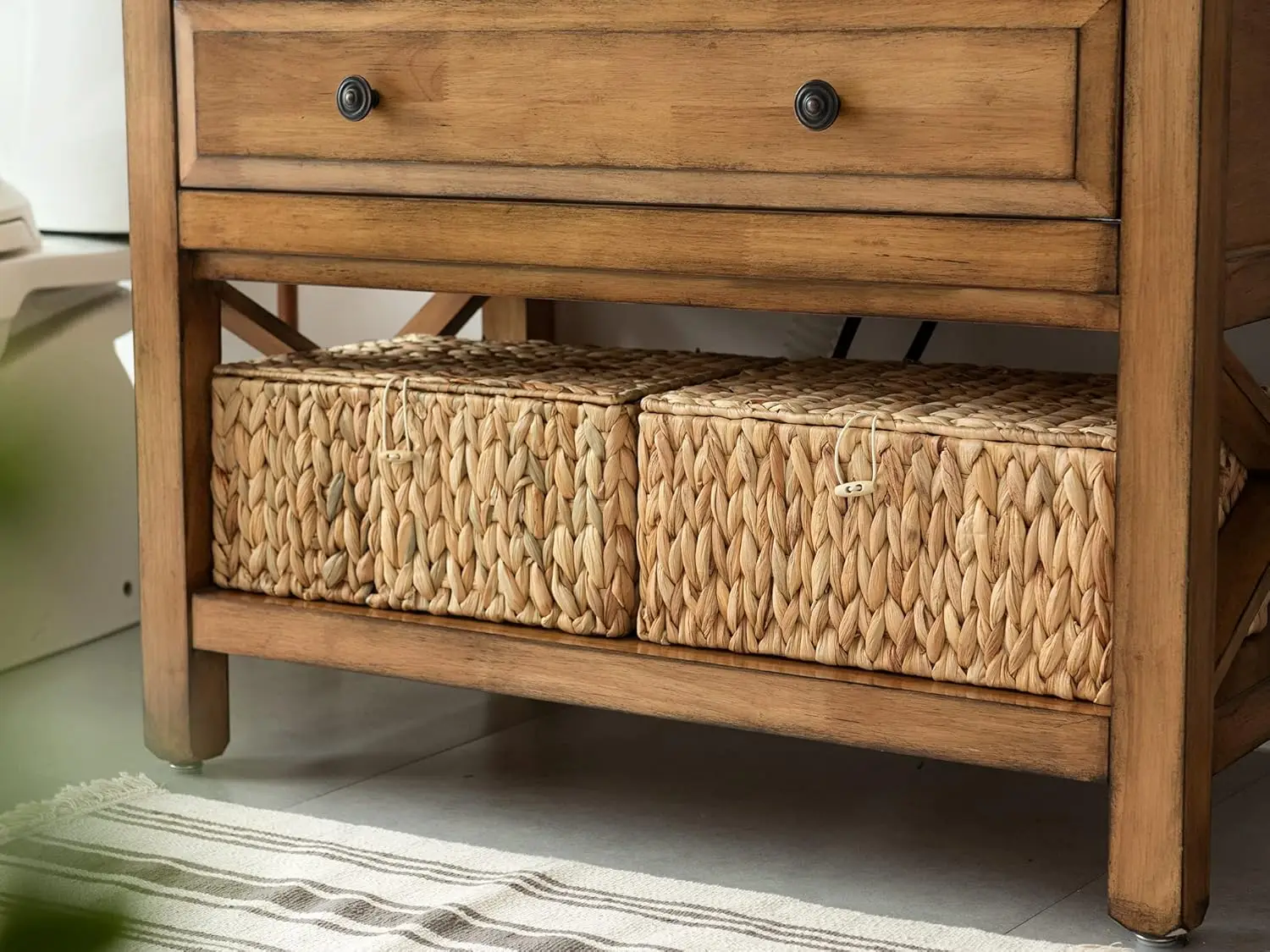 Large Woven Storage Basket with Lid and Handles for Home Organization, 1 Pack