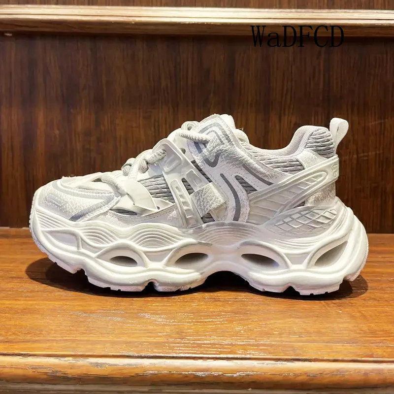 Chunky Sneakers Men Designer Distressed Sport Shoes Fashion Casual Leather Fabric Breathable Height Increased Platform Gym Shoes